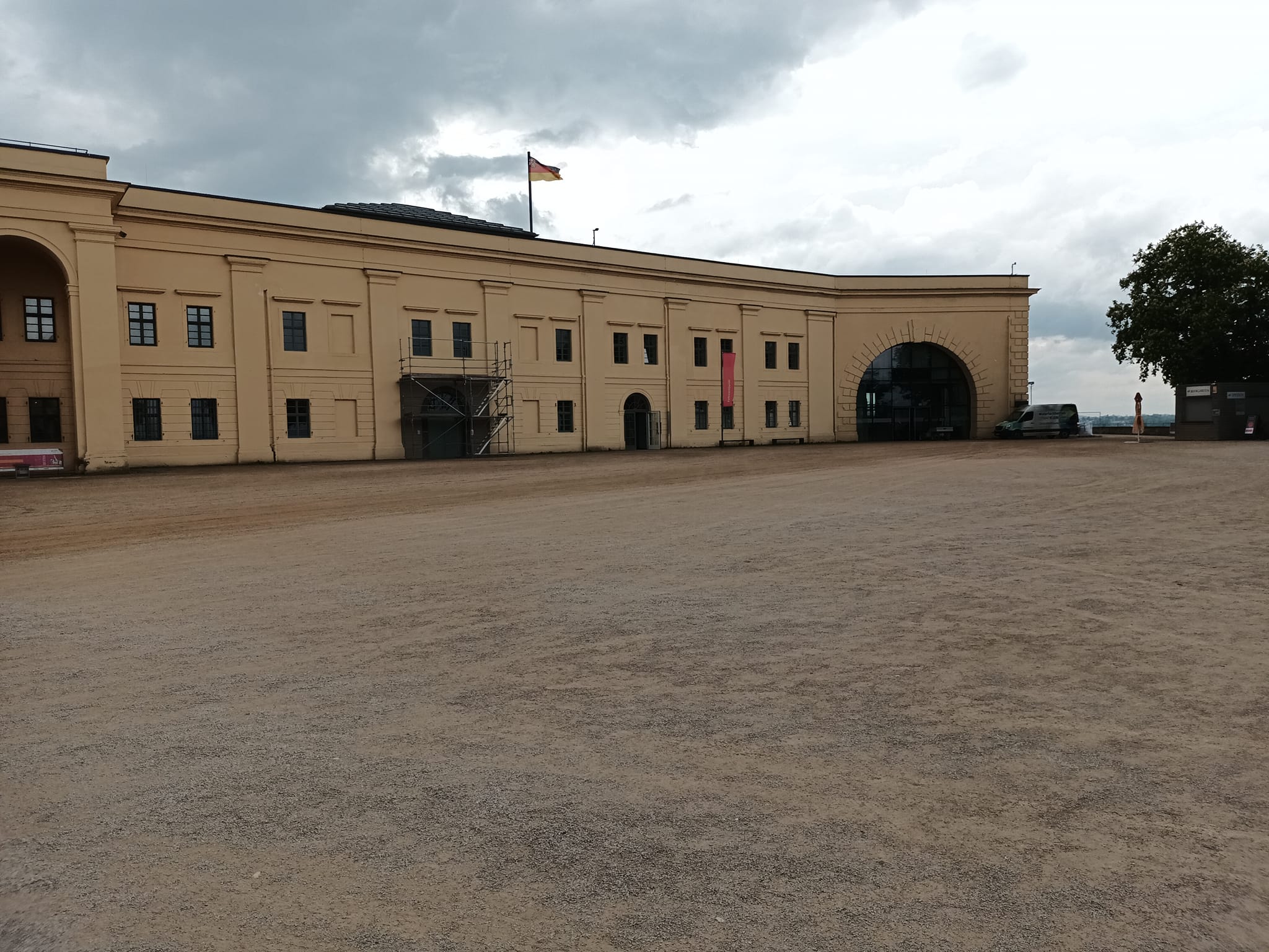 345906626 561169809461810 6789857990644278708 n